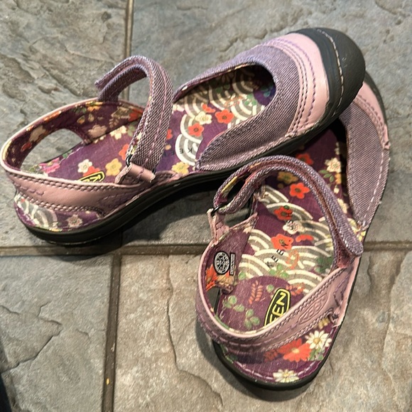 Keen Shoes - Keen Purple Floral Mary Jane Sandals